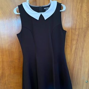 Hot Topic Collared Sleeveless Dress